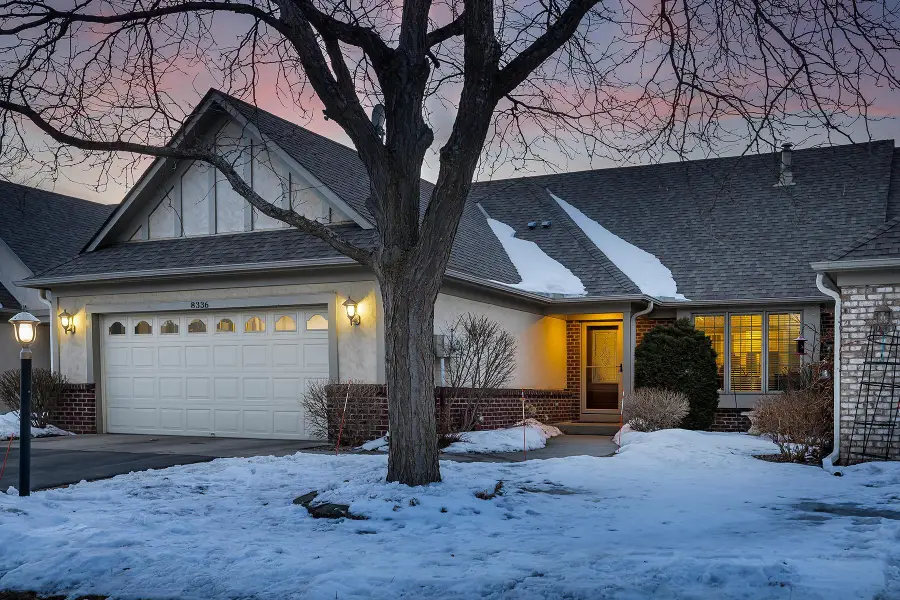 8336 Suffolk Drive, Chanhassen, MN 55317 - #2