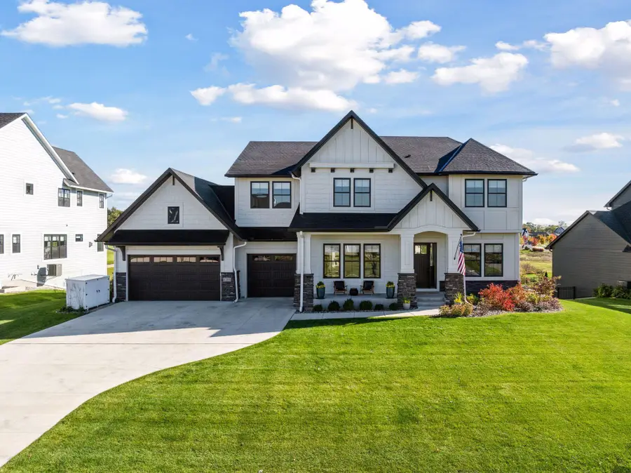 1389 Palmer Drive N, Lake Elmo, MN 55042 - #2