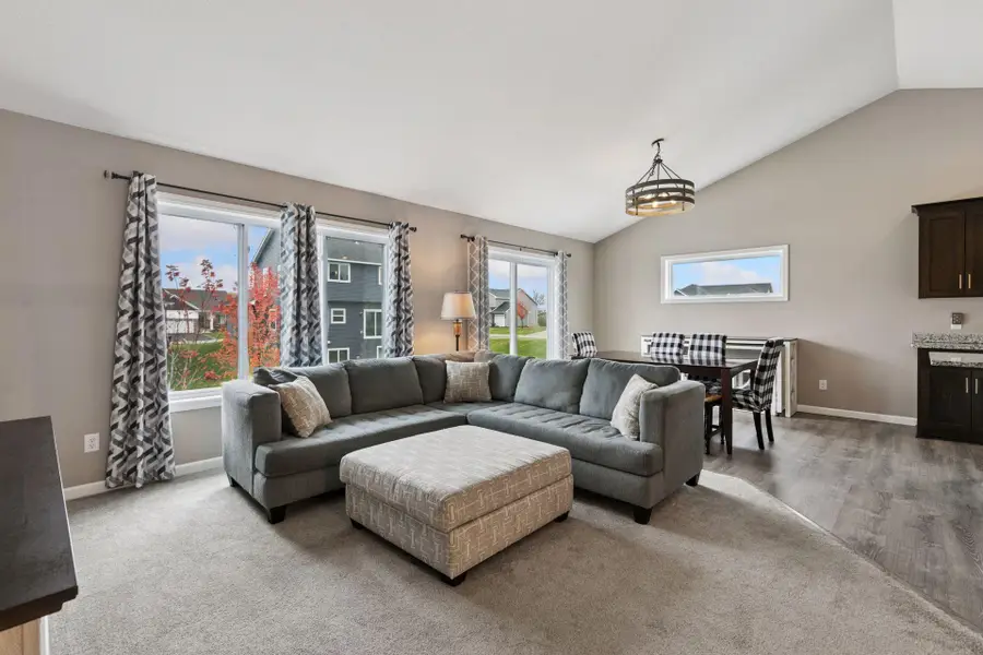 27671 Oxford Lane, Elko New Market, MN 55020 - Image #3