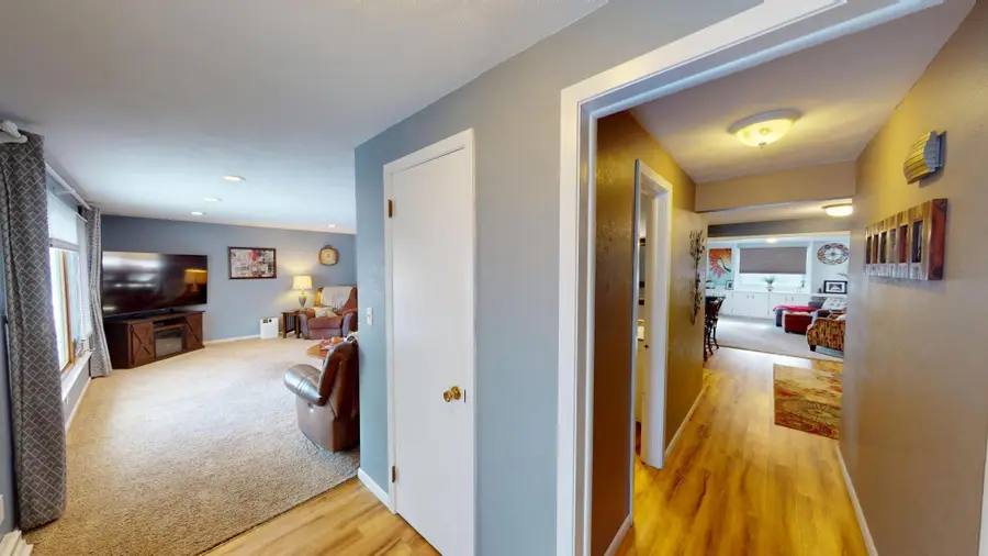 824 Minnie Maddern Street, Albert Lea, MN 56007 - Image #2