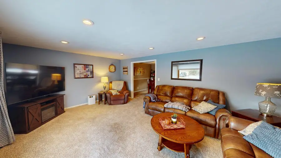 824 Minnie Maddern Street, Albert Lea, MN 56007 - Image #3