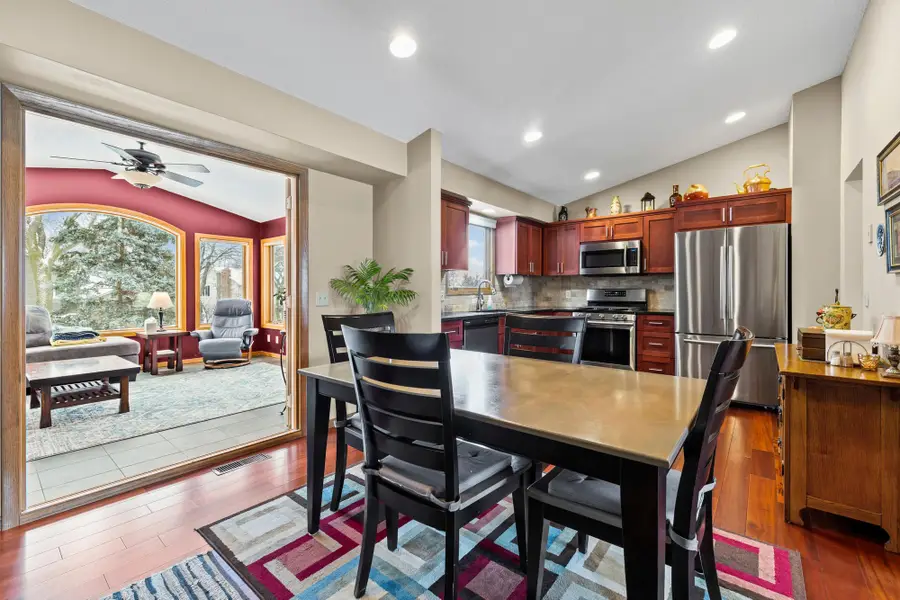 9142 Lanewood Lane N, Maple Grove, MN 55369 - Image #2