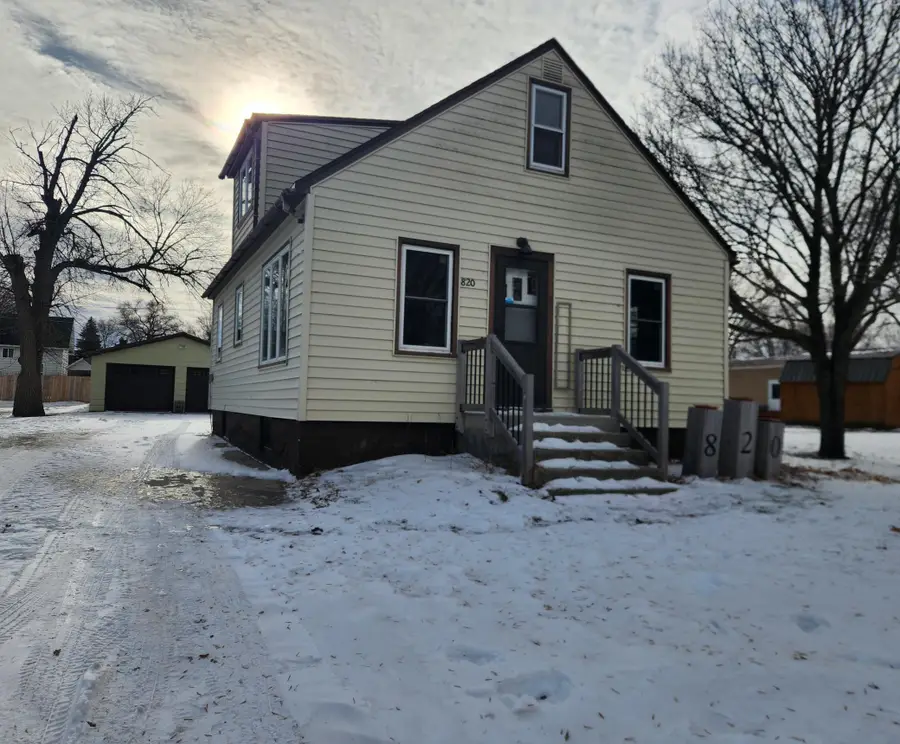 820 6th Street Sw, Pipestone, MN 56164 - Image #2