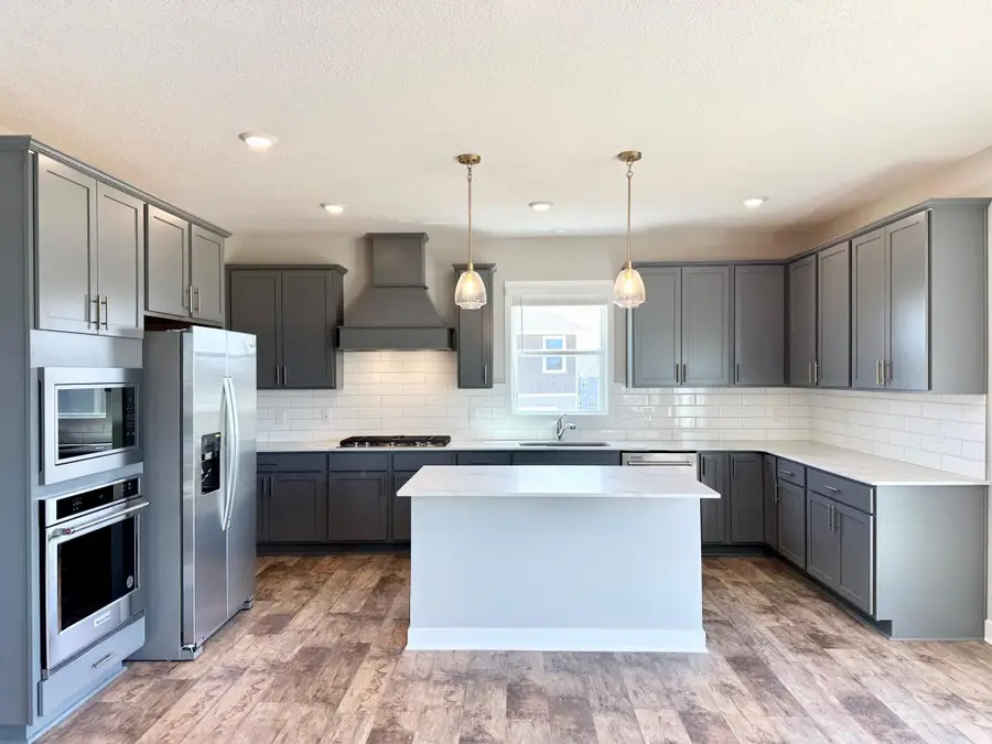 1504 Clover Preserve Way, Chaska, MN 55318 - Image #3