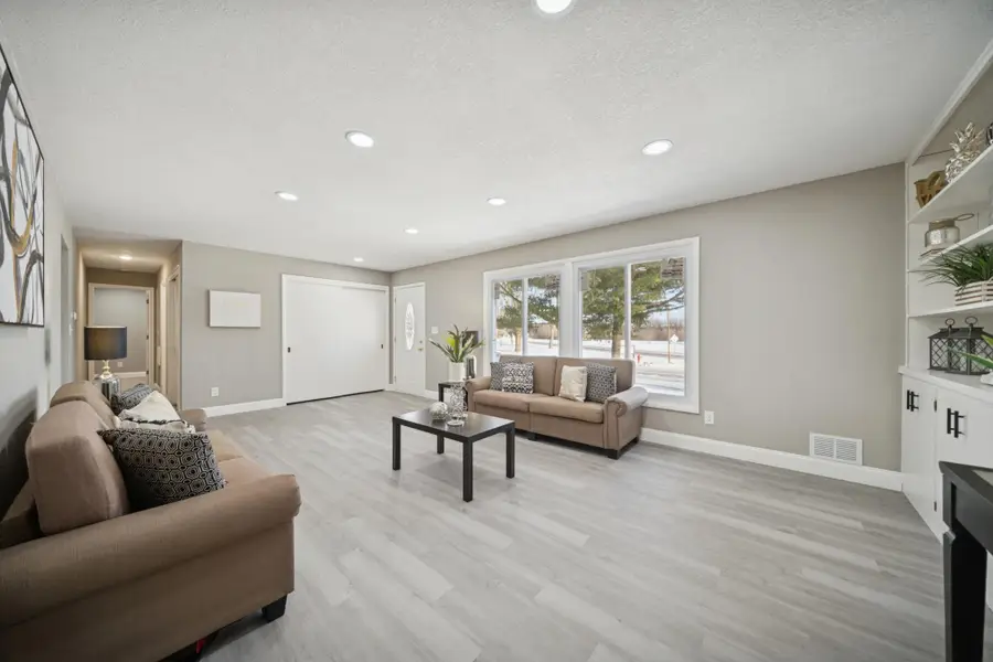 460 Selby Avenue, Owatonna, MN 55060 - Image #2