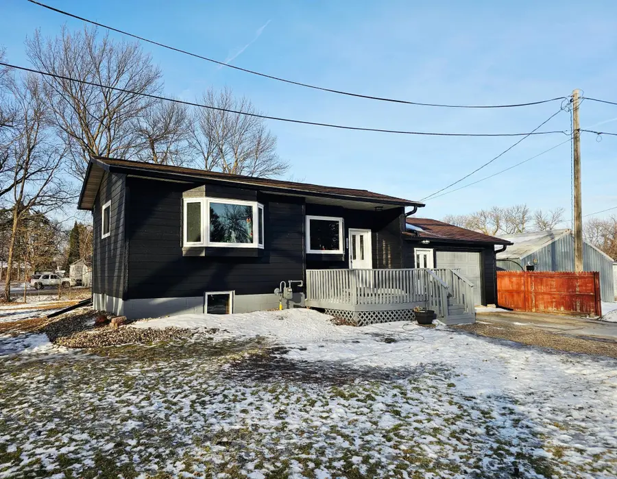 1309 Porter Road, Montevideo, MN 56265 - Image #2