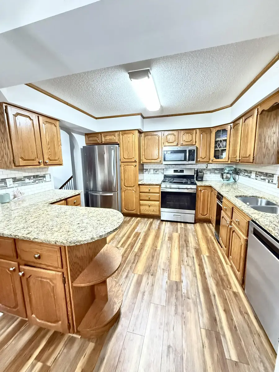 424 106th Avenue Nw, Coon Rapids, MN 55448 - Image #3