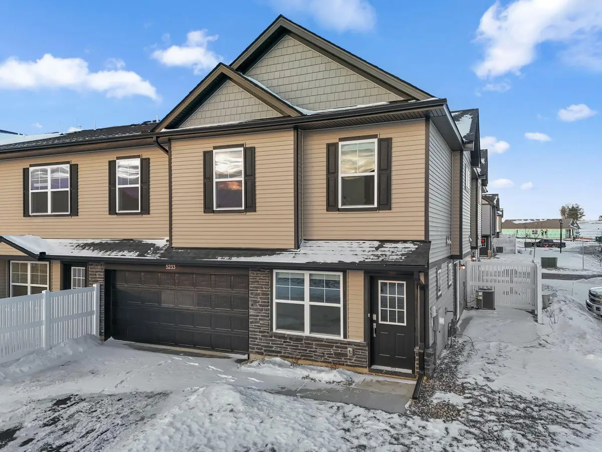 5233 Long Pointe Pass, Woodbury, MN 55129 - Image #1