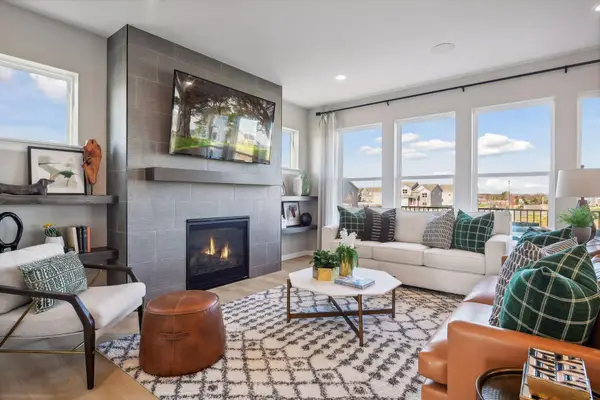 2942 Trinity Drive, Shakopee, MN 55379