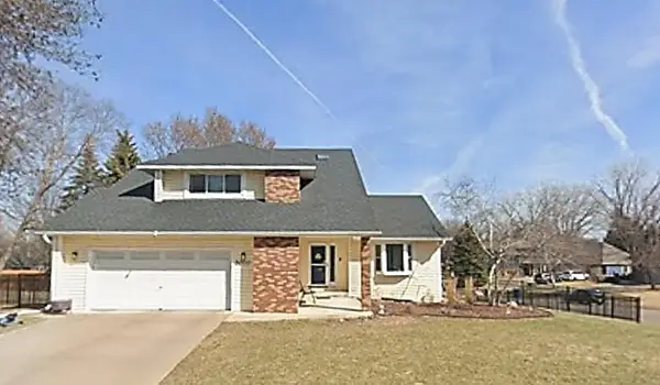 5000 Norwood Lane N, Plymouth, MN 55442