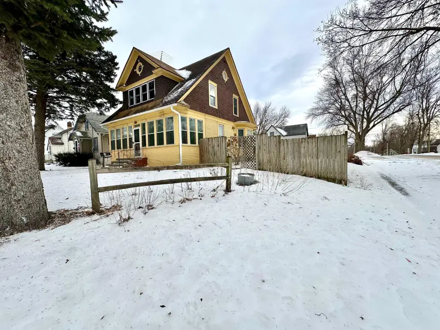 402 E 4th Street, Albert Lea, MN 56007 - Image #2