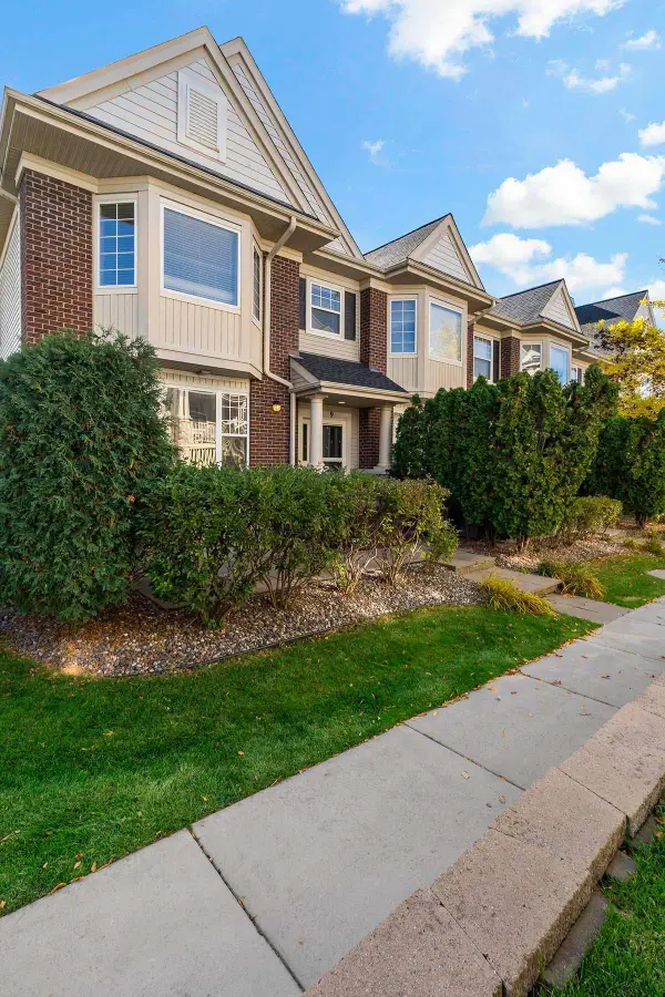 13800 53rd Avenue N #209, Minneapolis, MN 55446