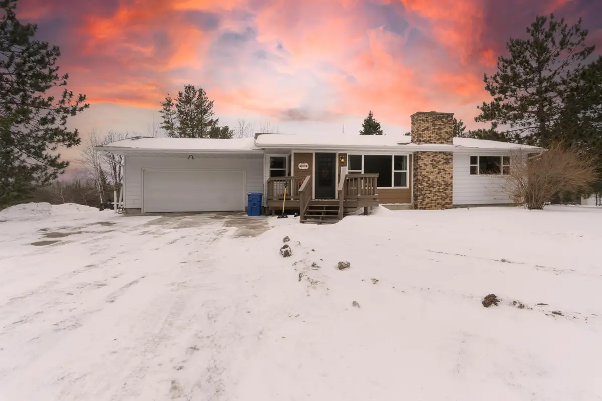 7021 Dickinson Drive Nw, Bemidji, MN 56601 - Image #1