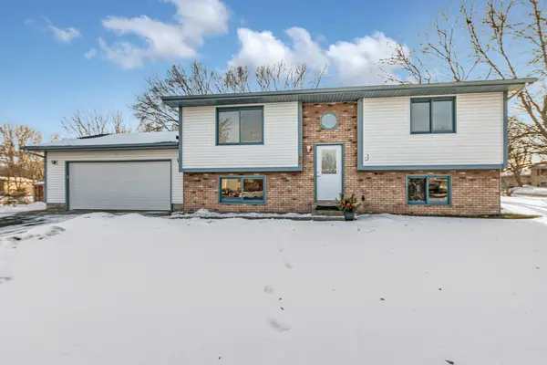 144 Hedman Lane, Monticello, MN 55362