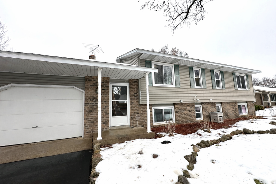 8868 89th Street Circle S, Cottage Grove, MN 55016 - Image #2