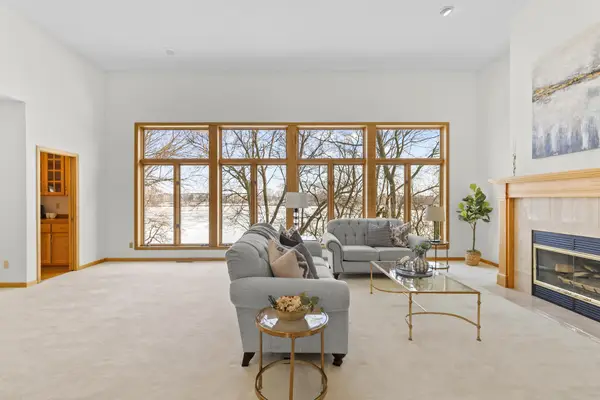 1181 12th Avenue Nw, New Brighton, MN 55112