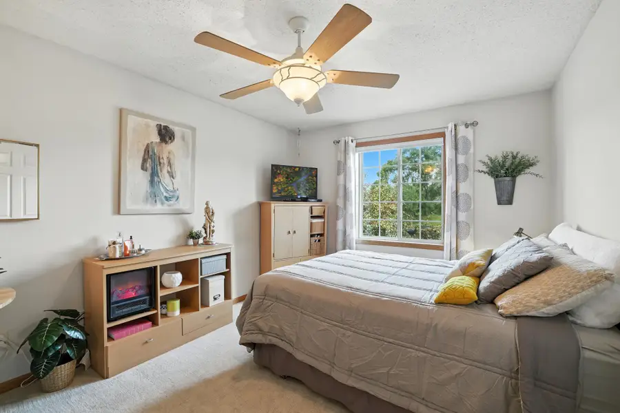 2224 Quarry Lane, Shakopee, MN 55379 - Image #3