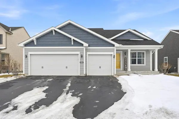 18064 Gleaming Court, Lakeville, MN 55044