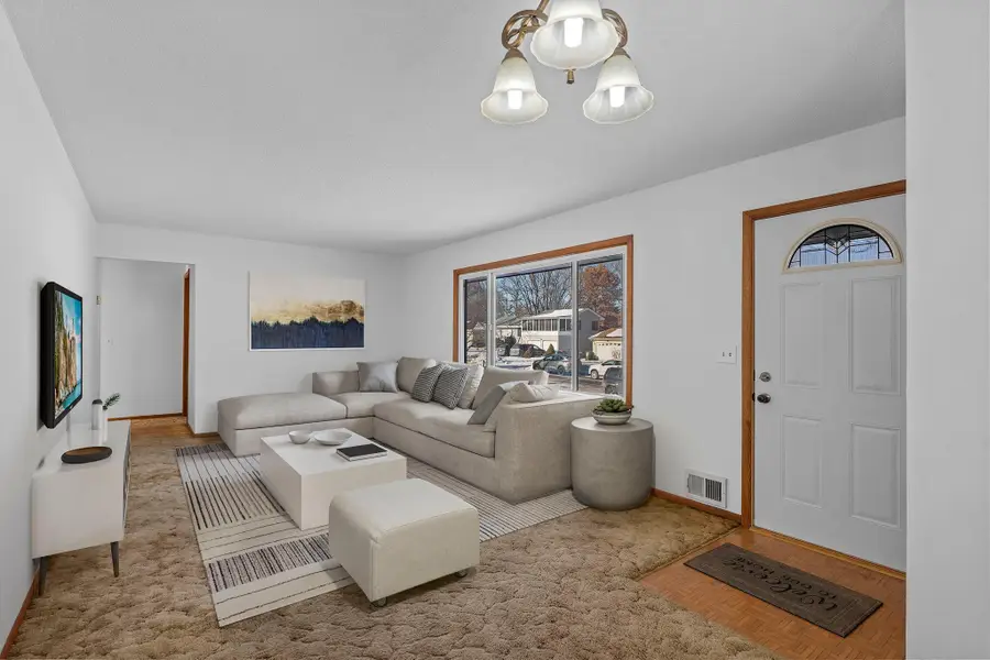 882 Lund Avenue Ne, Spring Lake Park, MN 55432 - #2