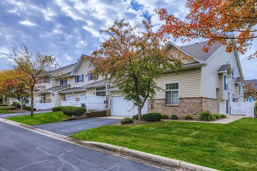 3772 Vermilion Court S, Eagan, MN 55122 - #3