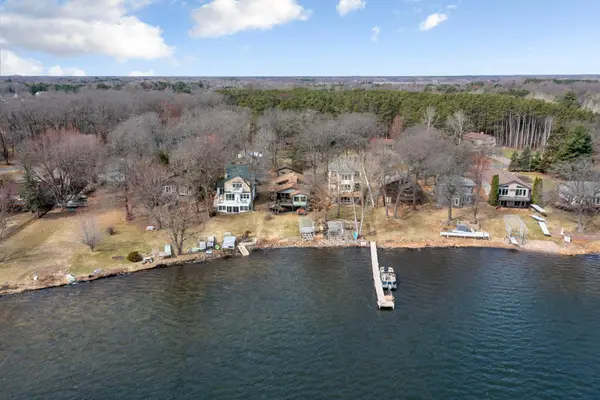 19439 E Tri Oak Circle Ne, Wyoming, MN 55092