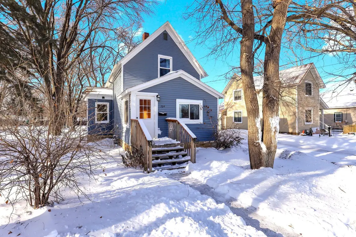 724 8th Avenue Nw, Faribault, MN 55021 - Image #1