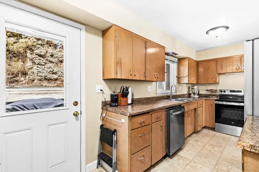 105 Lyons Street, Duluth, MN 55811 - Image #2