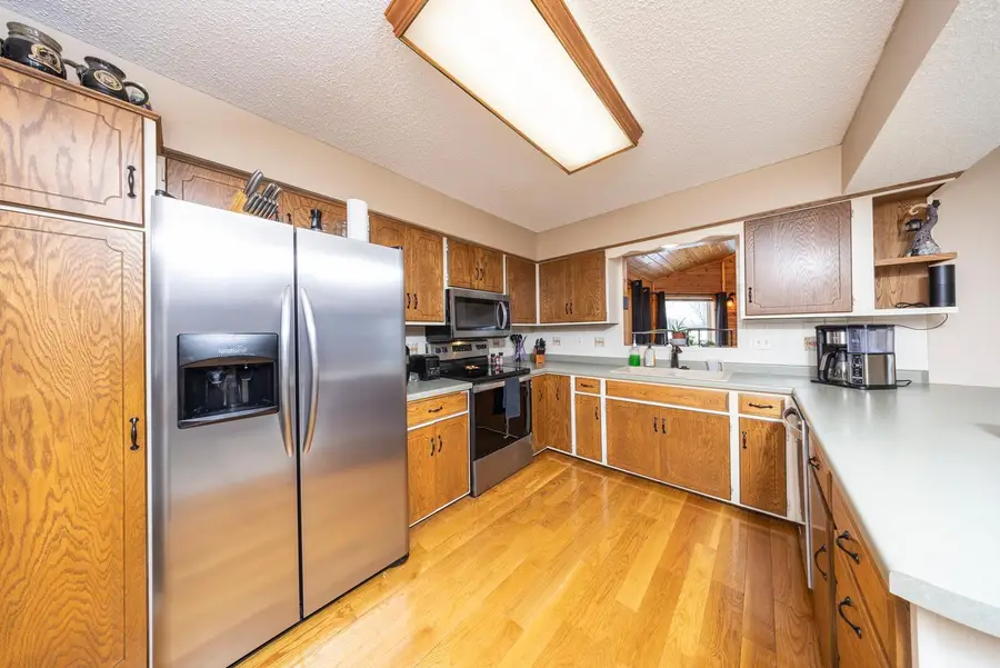 225 Cardinal Lane, Chaska, MN 55318 - Image #3