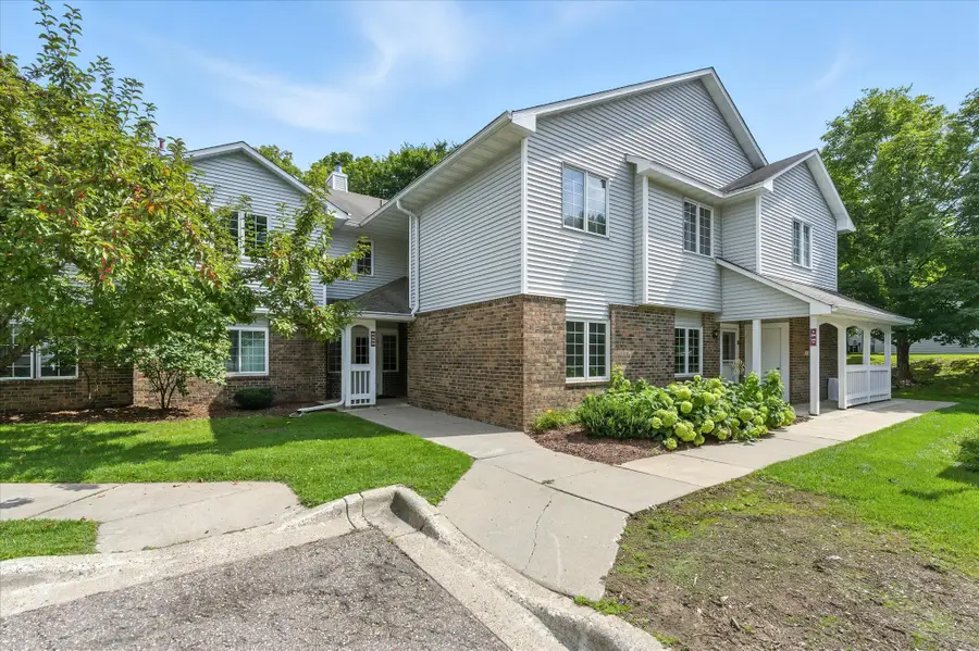 3551 Blue Jay Way #201, Eagan, MN 55123 - #3