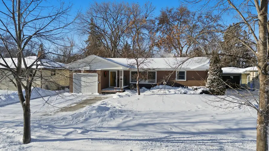 1217 17th Street S, Moorhead, MN 56560 - Image #2