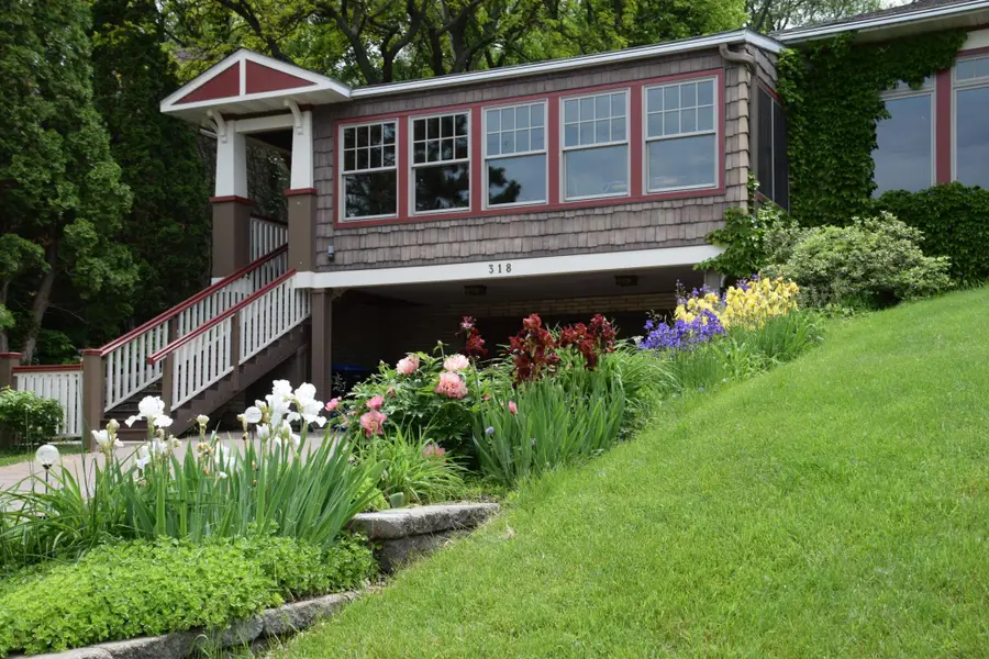 318 Mccarrons Boulevard S, Roseville, MN 55113 - Image #2