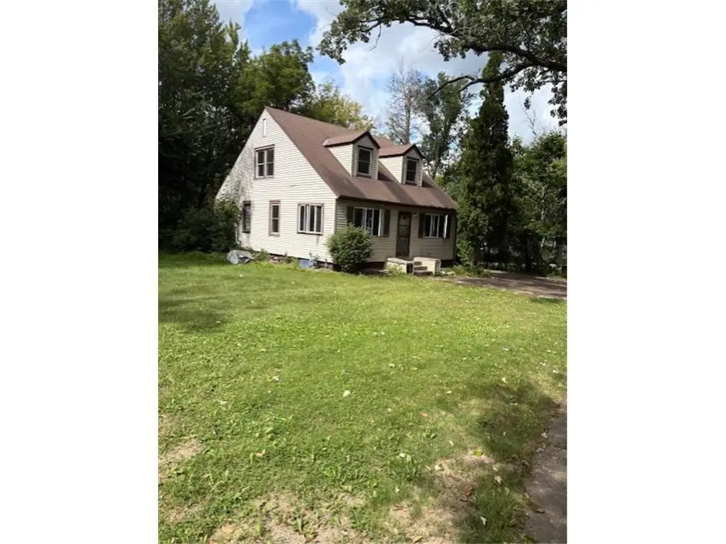 1025 Mahtomedi Avenue, Mahtomedi, MN 55115 - Image #1