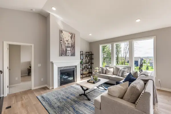 9184 62nd Street S, Cottage Grove, MN 55016