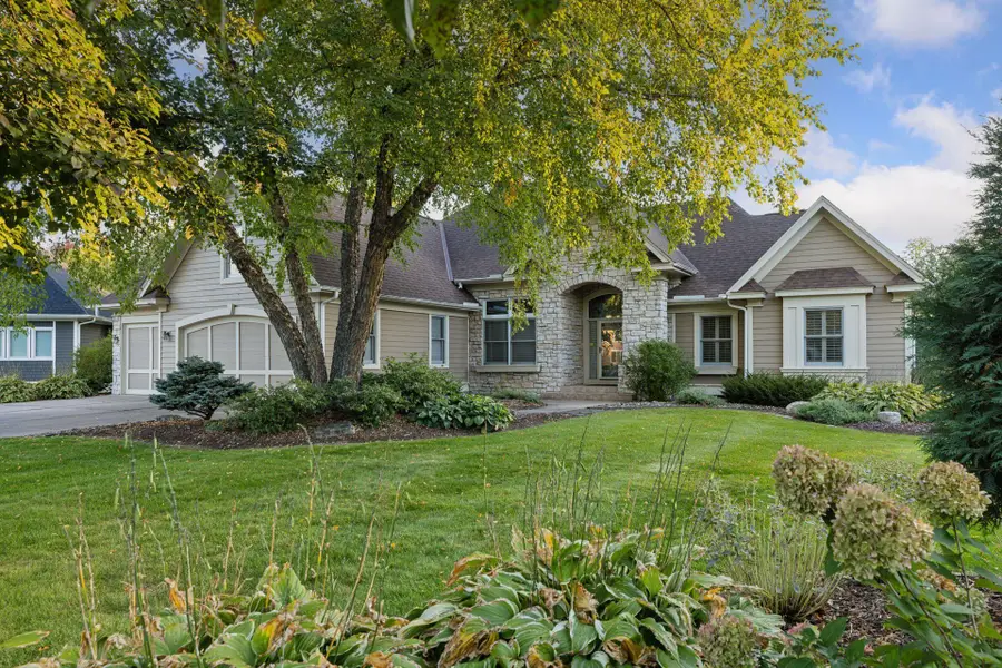 8064 Enclave Circle, Woodbury, MN 55125 - Image #2