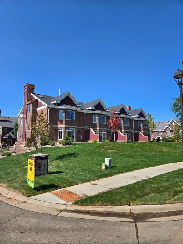 10814 Falling Water Lane #D, Woodbury, MN 55129