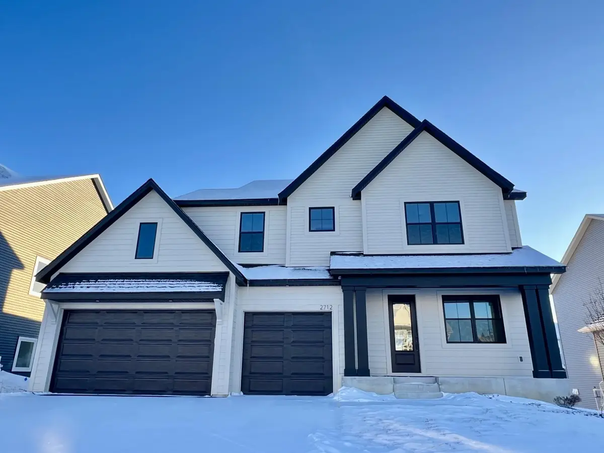 2712 Kensington Avenue Ne, Saint Michael, MN 55376 - #1