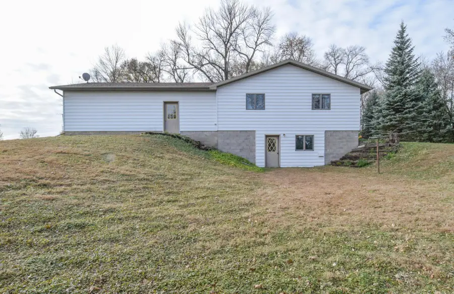 7612 Plum Avenue, Brownton, MN 55312 - Image #2