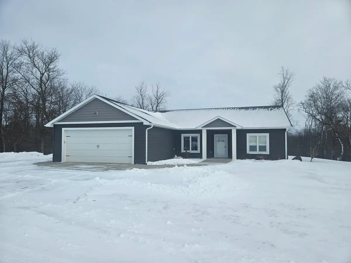 7630 County 15 Road Sw, Stewartville, MN 55976 - #1