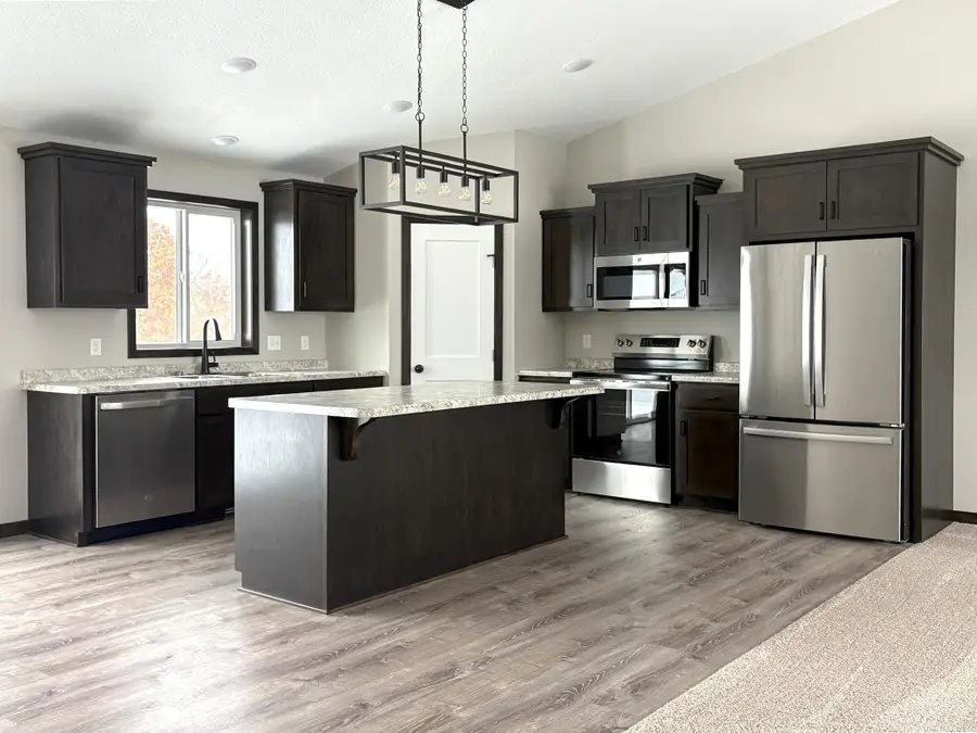 4605 8th Street Ne, Saint Cloud, MN 56304 - Image #2