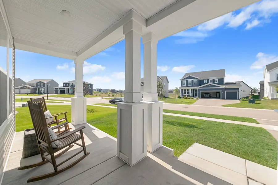 10318 Mcgregor Boulevard, Woodbury, MN 55129 - Image #2