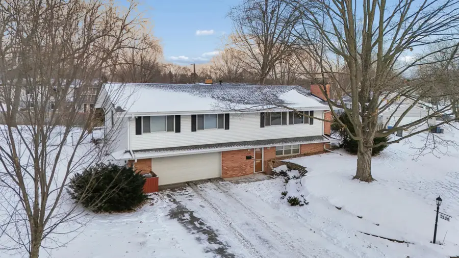 2120 Aquila Avenue N, Golden Valley, MN 55427 - Image #3