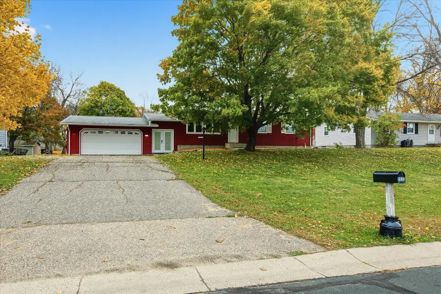 6631 Elmwood Drive, Rockford, MN 55373 - Image #2