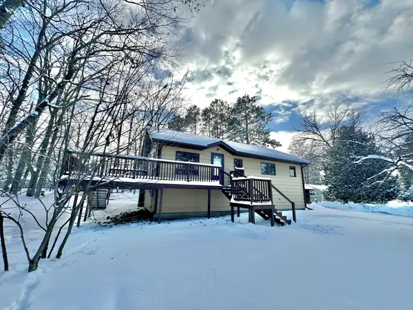 209 Lakeshore Drive W, Hackensack, MN 56452
