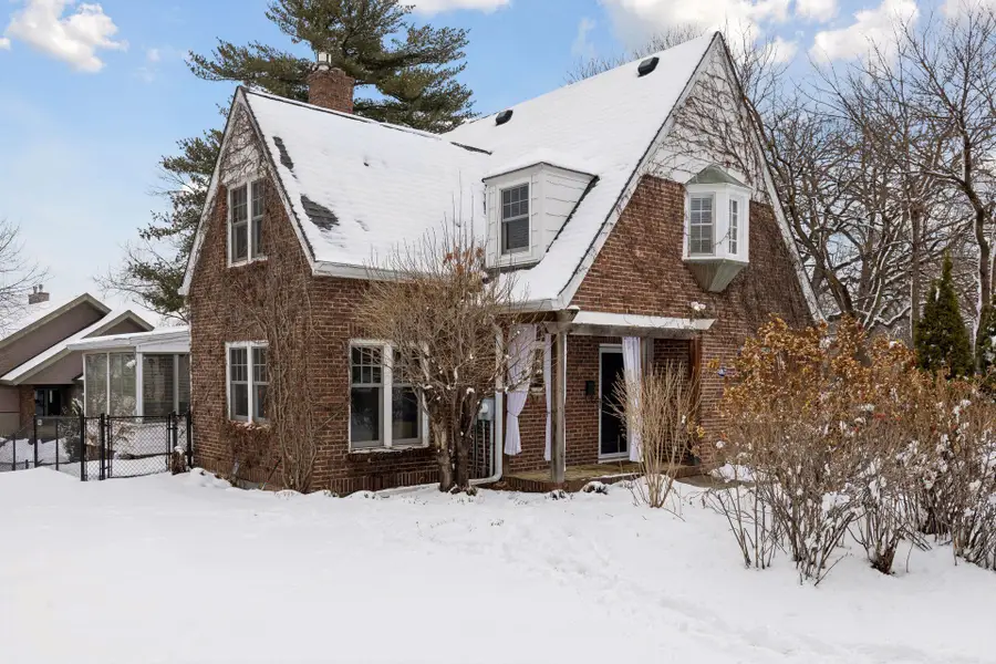 4017 Shoreline Drive, Robbinsdale, MN 55422 - #3