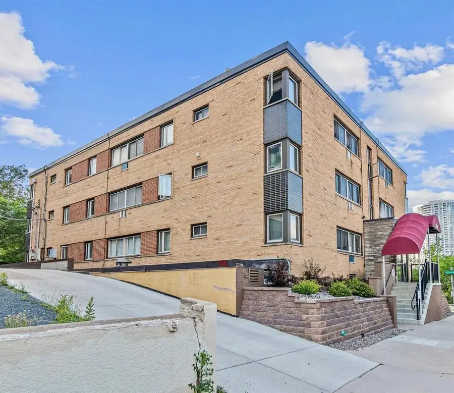 1800 Lasalle Avenue #104, Minneapolis, MN 55403 - Image #2