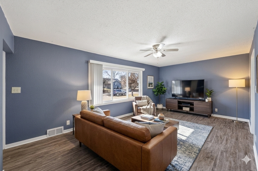 855 11th Avenue Sw, Forest Lake, MN 55025 - #3