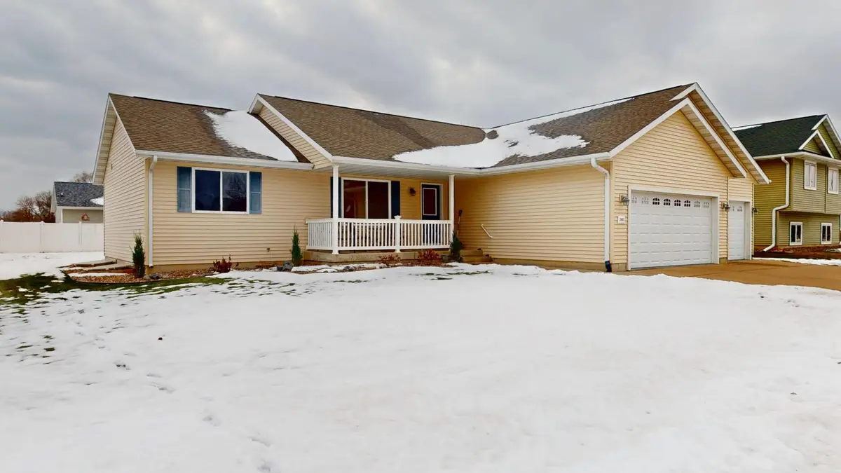 2002 Viking Avenue, Holmen, WI 54636 - #1