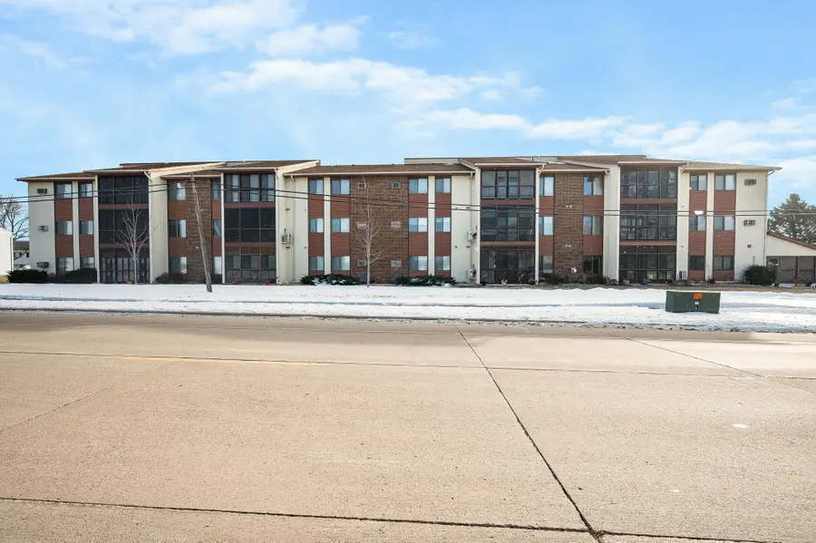 2679 Albion Avenue #208, Fairmont, MN 56031 - Image #3