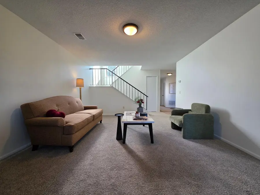 8864 Cottonwood Lane N, Maple Grove, MN 55369 - Image #2