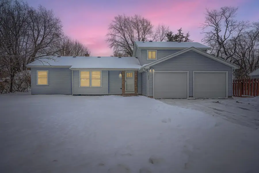 2922 Simpson Street, Roseville, MN 55113 - Image #2